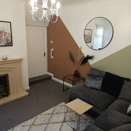 5br House -sleeps 10 - Close To Centre * Leeds (West Yorkshire)